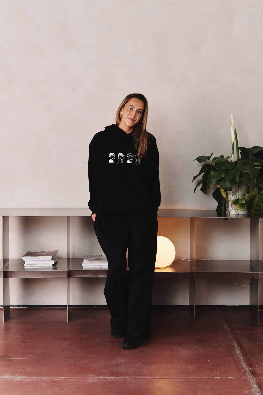 BLACK HOODIE