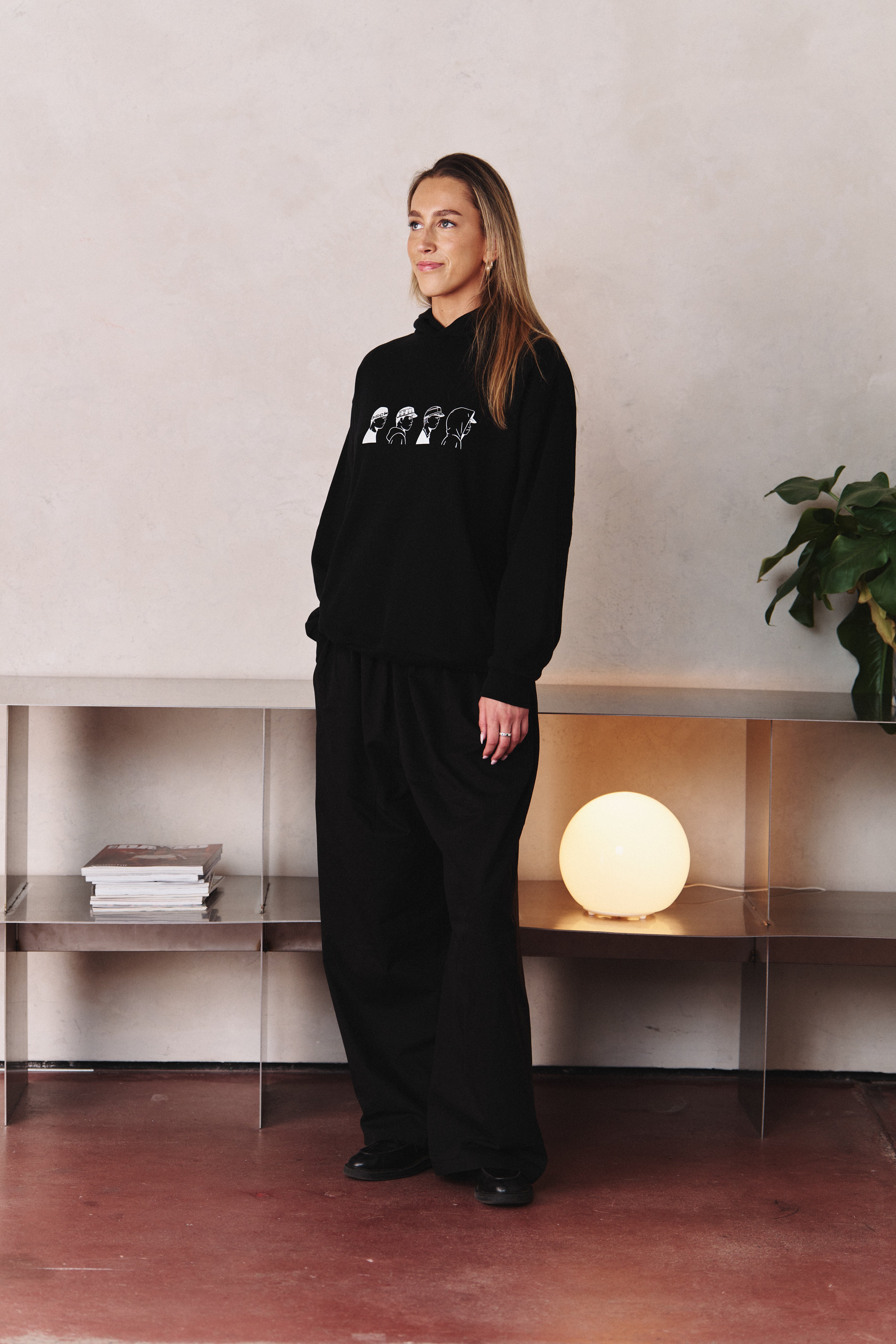 BLACK HOODIE