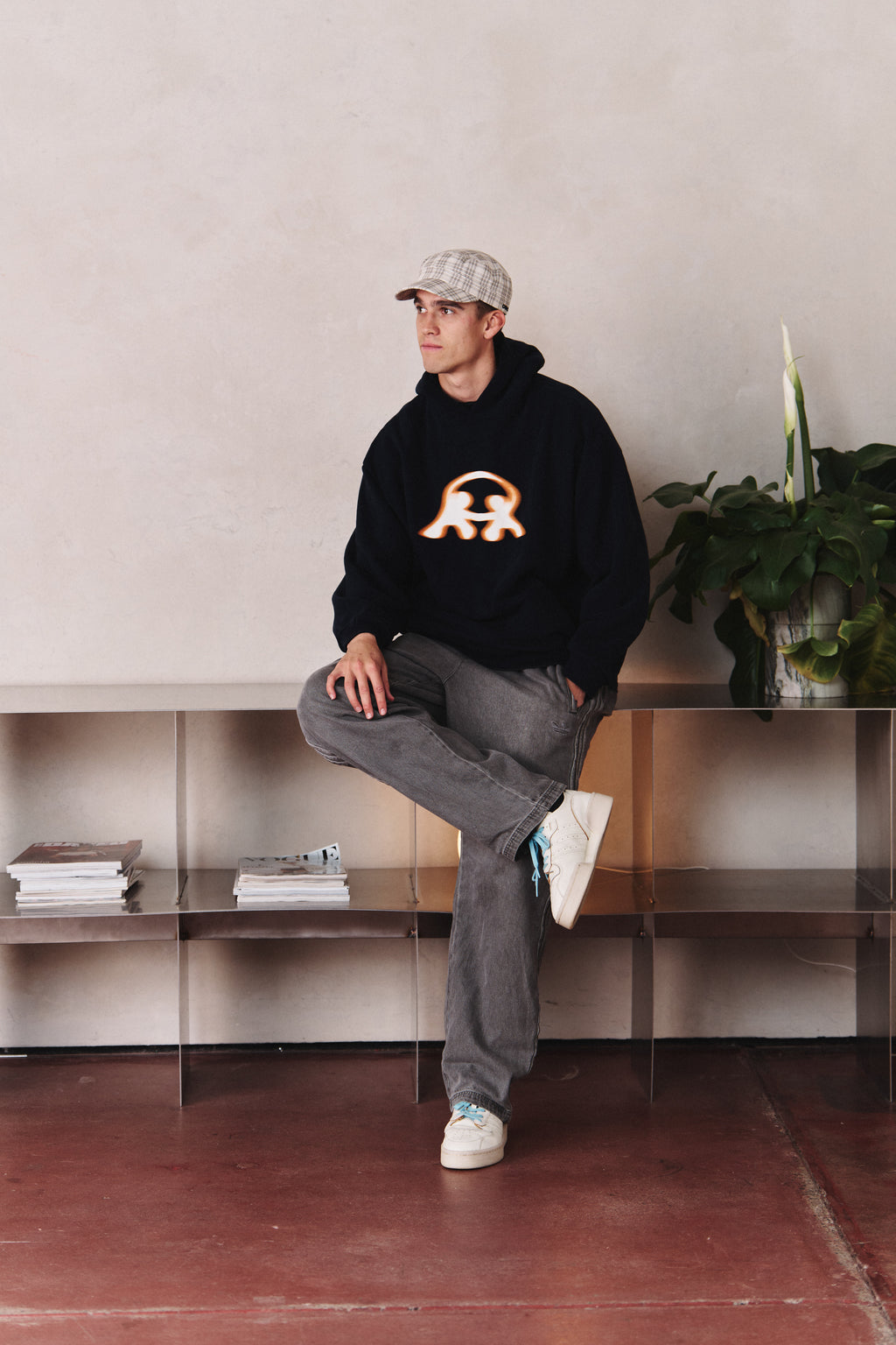 NAVY HOODIE