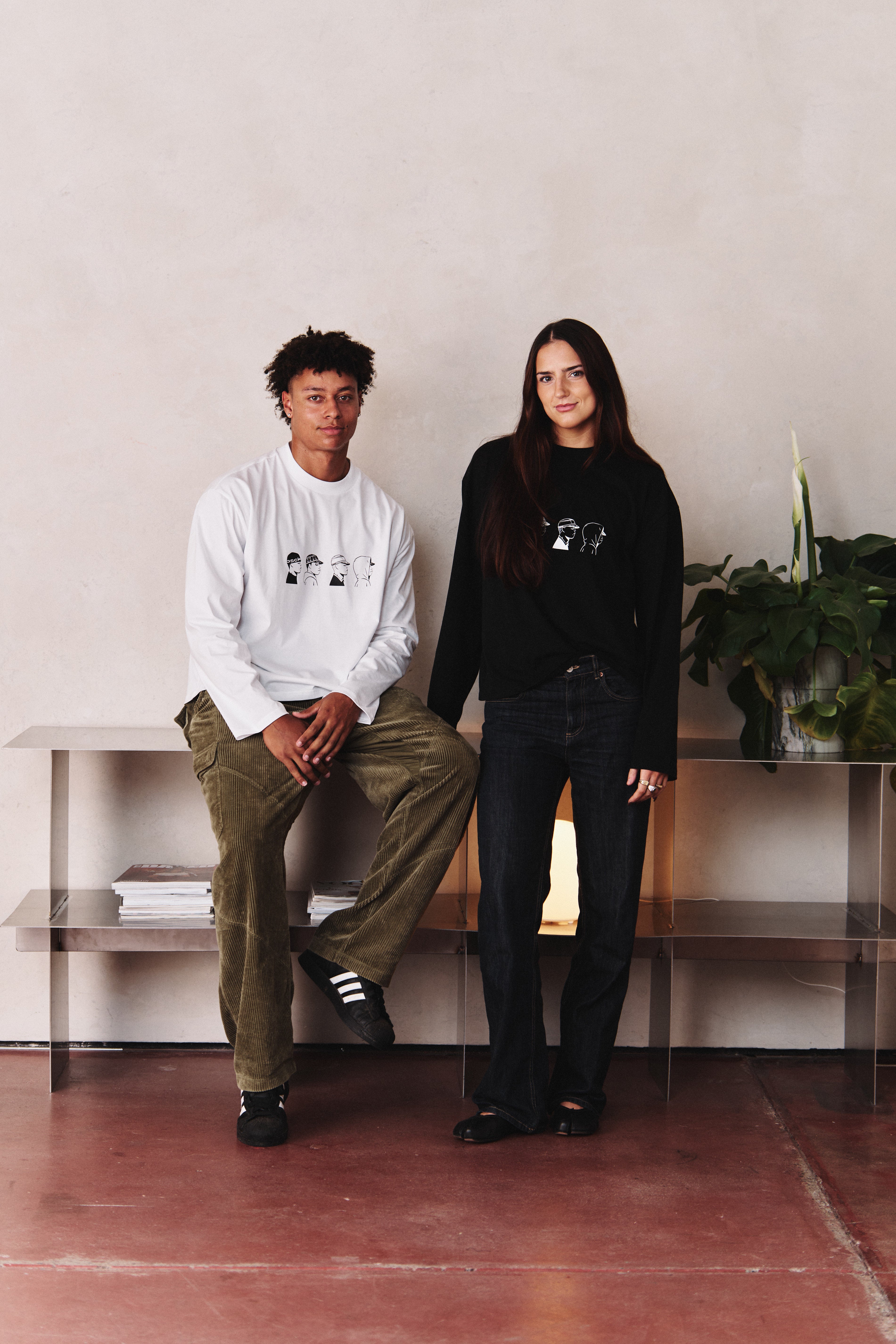 BLACK LS
